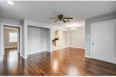 4621 W 43rd Street, Houston, TX 77092 - Photo 5