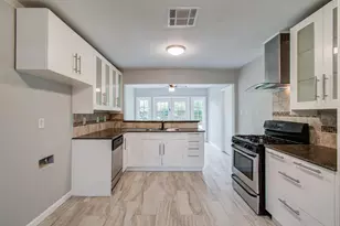 4621 W 43rd St, Houston, TX 77092 - Photo 11