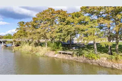 4605 Fm 563, Anahuac, TX 77514 - Photo 9