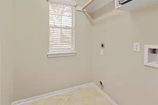 10311 Sawyers Crossing Ln, Sugar Land, TX 77498 - Photo 13
