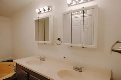 5750 Paradise Drive, Lumberton, TX 77657 - Photo 11