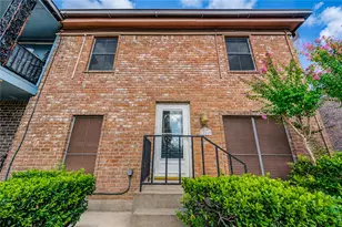 830 Threadneedle St, Houston, TX 77079 - Photo 3
