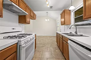 18210 Westlock St, Tomball, TX 77377 - Photo 9