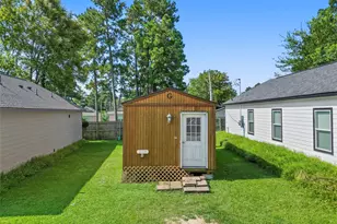 11718 White Cedar St, Willis, TX 77318 - Photo 3