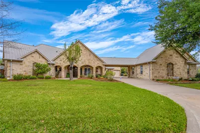 202 W North Street, Weimar, TX 78962 - Photo 1