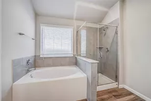 2103 Brisa Ln, Baytown, TX 77523 - Photo 15