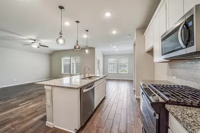 2103 Brisa Lane, Baytown, TX 77523 - Photo 9