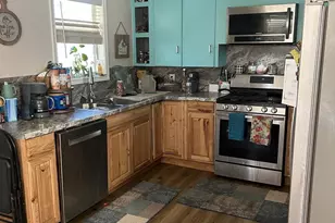 221 E Yell St, Livingston, TX 77351 - Photo 11