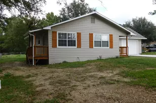 221 E Yell St, Livingston, TX 77351 - Photo 7