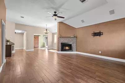 5010 Deer Point Drive, Spring, TX 77389 - Photo 15