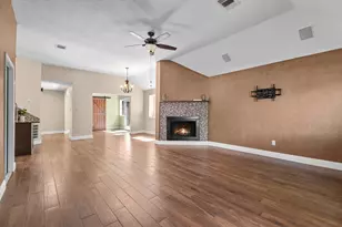 5010 Deer Point Dr, Spring, TX 77389 - Photo 15