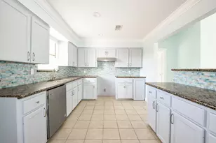 1615 Railroad St, Dickinson, TX 77539 - Photo 17