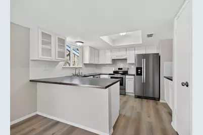 4800 Oak Hollow Street, Baytown, TX 77521 - Photo 23