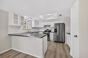 4800 Oak Hollow St, Baytown, TX 77521 - Photo 23