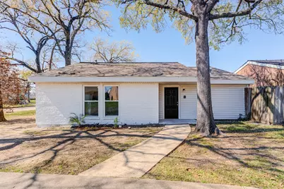 4800 Oak Hollow Street, Baytown, TX 77521 - Photo 1