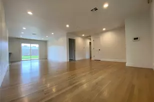 1818 Mill Creek Dr, Houston, TX 77008 - Photo 9