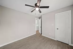 1644 County Rd 180, Alvin, TX 77511 - Photo 7