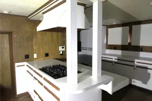 401 E 5th St, Sweeny, TX 77480 - Photo 13