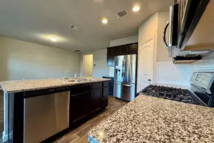 407 Marimoor Dr, Hutto, TX 78634 - Photo 9