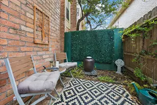 1601 Shepherd, Houston, TX 77019 - Photo 9
