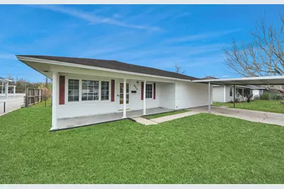 900 S Circle Drive, Baytown, TX 77520 - Photo 3