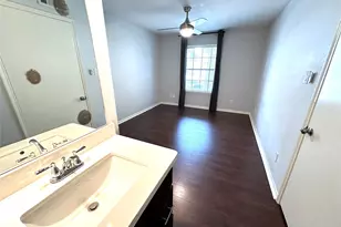2750 Holly Hall St, Houston, TX 77054 - Photo 23