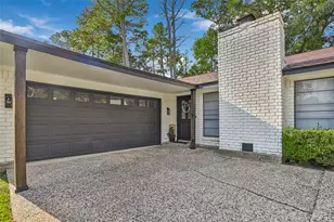 212 Normal Park Dr, Huntsville, TX 77320 - Photo 3