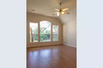 15627 Rosewood Hill Court, Sugar Land, TX 77498 - Photo 9