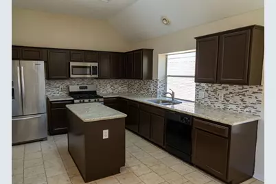 15627 Rosewood Hill Court, Sugar Land, TX 77498 - Photo 3