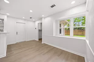14138 Burke Forest Dr, Houston, TX 77070 - Photo 17