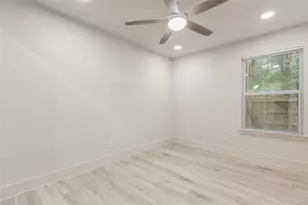 1310 E Red Cedar Cir, The Woodlands, TX 77380 - Photo 15