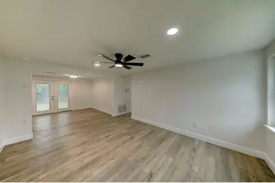 3115 Michael Street, Bacliff, TX 77518 - Photo 13
