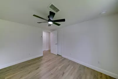 3115 Michael Street, Bacliff, TX 77518 - Photo 21