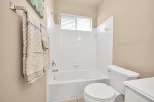 945 Autumn Brook St, Seabrook, TX 77586 - Photo 25