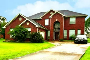 515 Silver Leaf Ct, Pearland, TX 77584 - Photo 1