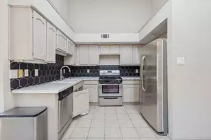 8015 Crestwick Dr, Houston, TX 77083 - Photo 9
