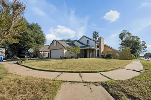 8015 Crestwick Dr, Houston, TX 77083 - Photo 5
