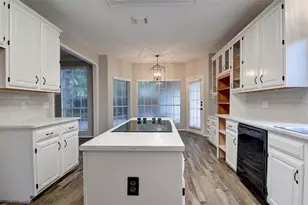 539 W North Hill Dr, Spring, TX 77388 - Photo 9