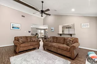 1464 Lakeside Dr W, Canyon Lake, TX 78133 - Photo 11