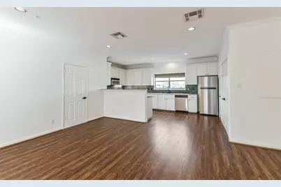 17 Waugh Drive #209, Houston, TX 77007 - Photo 9
