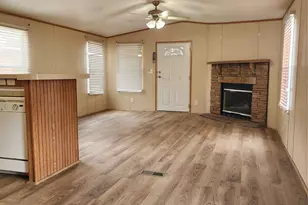 502 Magnusson Ave, Palacios, TX 77465 - Photo 9