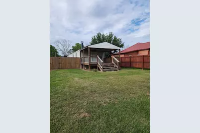 502 Magnusson Ave, Palacios, TX 77465 - Photo 21