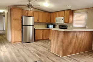 502 Magnusson Ave, Palacios, TX 77465 - Photo 7