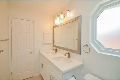 3815 Meadow Spring Drive, Sugar Land, TX 77479 - Photo 23
