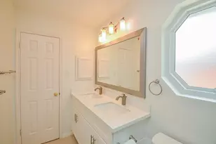 3815 Meadow Spring Dr, Sugar Land, TX 77479 - Photo 23