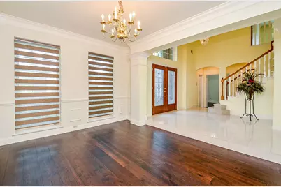 3815 Meadow Spring Drive, Sugar Land, TX 77479 - Photo 5