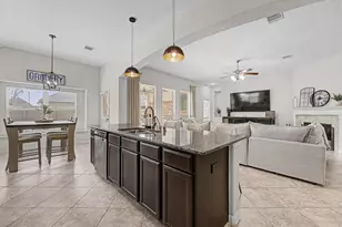 1504 Nacogdoches Valley Dr, League City, TX 77573 - Photo 9