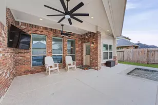 1504 Nacogdoches Valley Dr, League City, TX 77573 - Photo 21