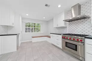 1 Rolling Mill Ln, The Woodlands, TX 77380 - Photo 19