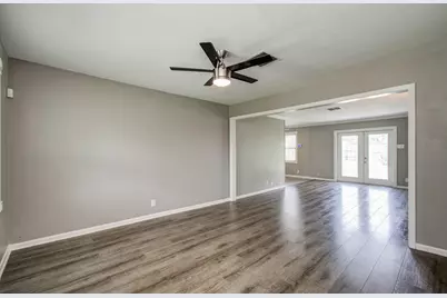 9410 Highmeadow Drive, Houston, TX 77063 - Photo 5